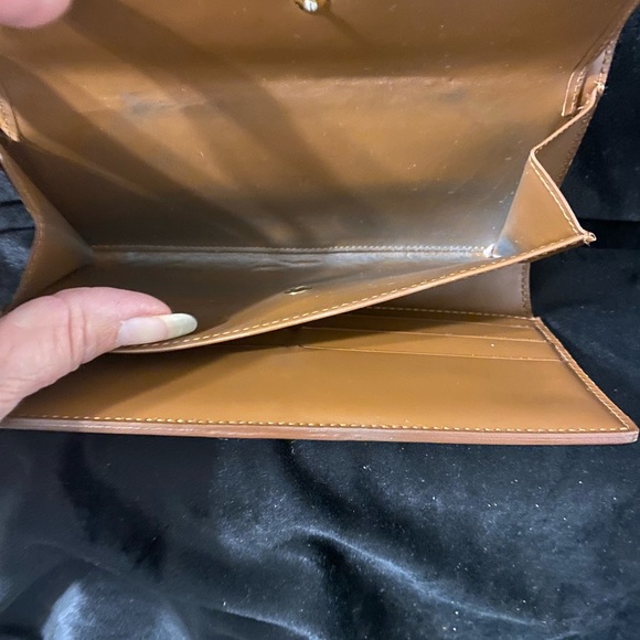 Louis Vuitton Brown Vernis Snap Wallet - Picture 4 of 10